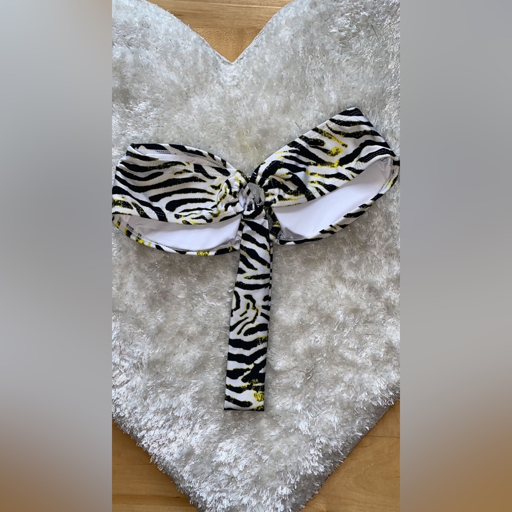 Zebra print bikini Kendall & Kylie - Picture 7 of 7